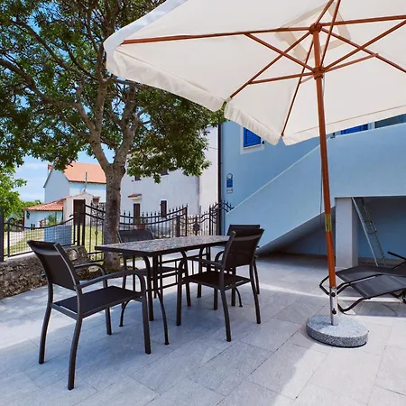 Domus Olivae Hébergement de vacances Nerezine