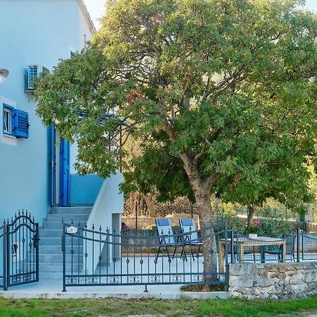 Holiday home Domus Olivae