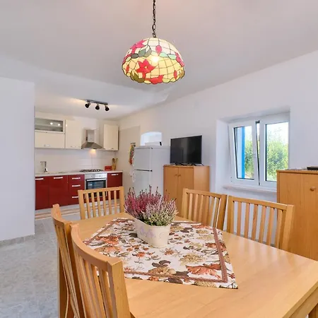 Domus Olivae Nyaraló Nerezine