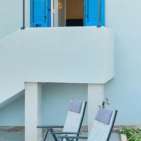 Holiday home Domus Olivae Nerezine