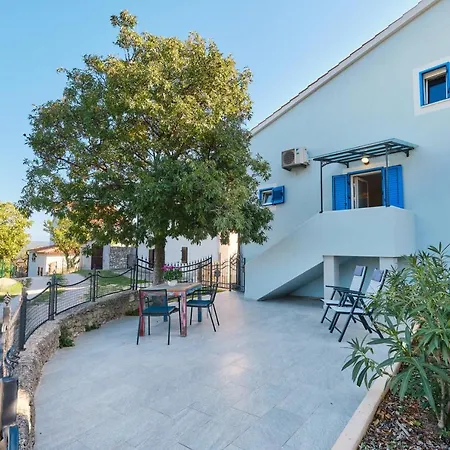 Holiday home Domus Olivae