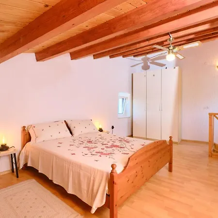 Holiday home Domus Olivae
