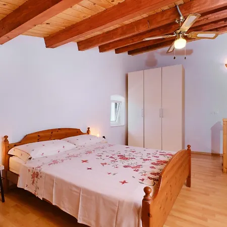 Domus Olivae 内里吉恩