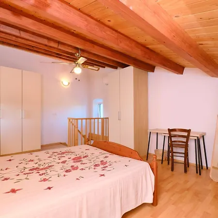 Domus Olivae Nyaraló